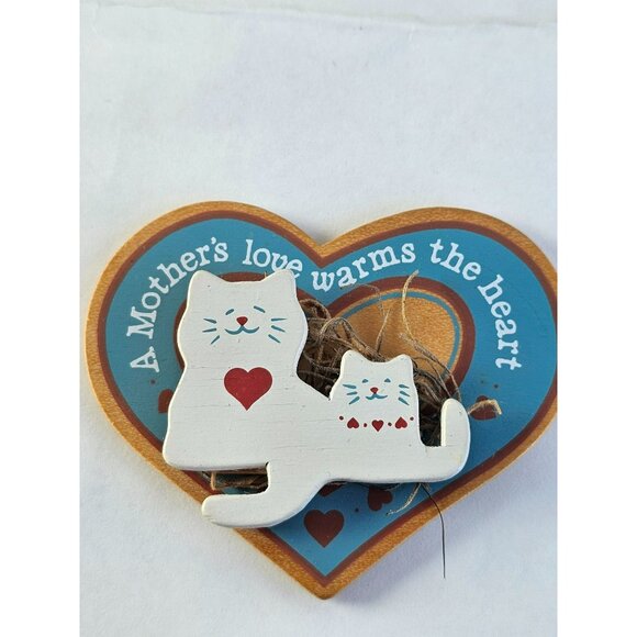 VINTAGE‎ AVON “A MOTHER'S LOVE WARMS THE HEART" CAT Kitten Animal  MAGNET - Picture 1 of 5
